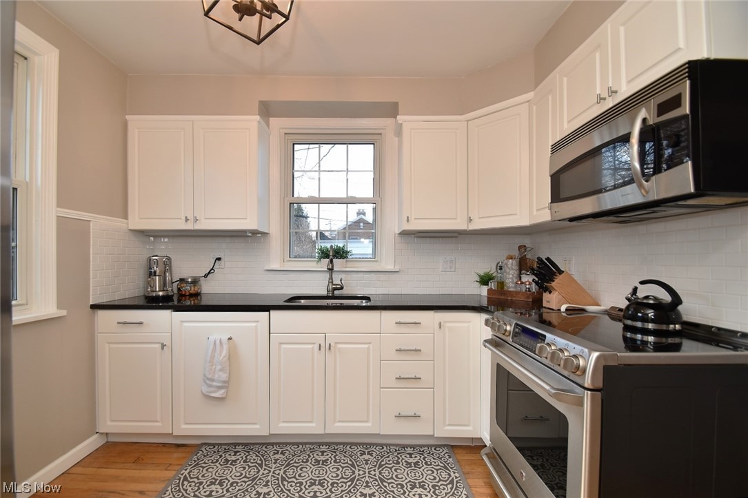 3566 Sutherland Road Shaker Heights, OH 44122 - Photo 13 of 35 Gallery Image 13