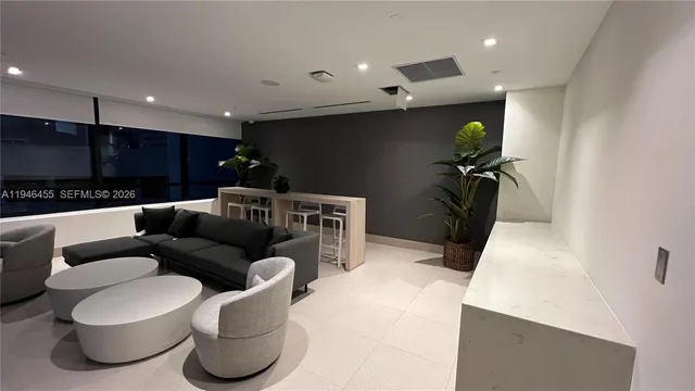 $890,000 | 225 North Miami Avenue, Unit 312, Miami, FL 33128