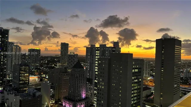 $890,000 | 225 North Miami Avenue, Unit 312, Miami, FL 33128