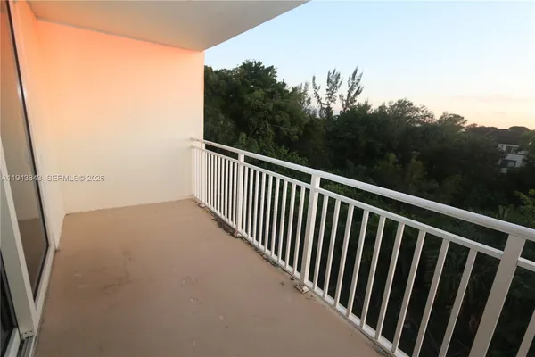 $265,000 | 6940 Miami Gardens Drive, Unit 1430, Hialeah, FL 33015