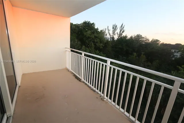 $265,000 | 6940 Miami Gardens Drive, Unit 1430, Hialeah, FL 33015