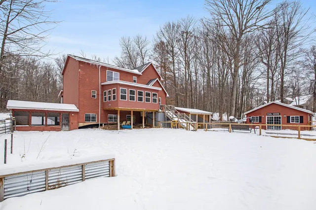 $675,000 | 300 Bethany Drive, Hastings, MI 49058