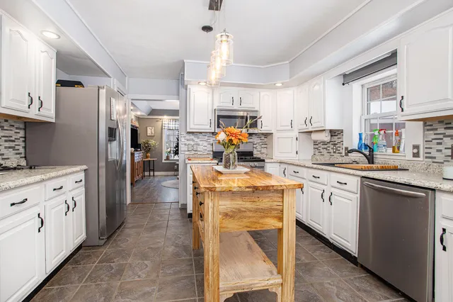 $675,000 | 300 Bethany Drive, Hastings, MI 49058