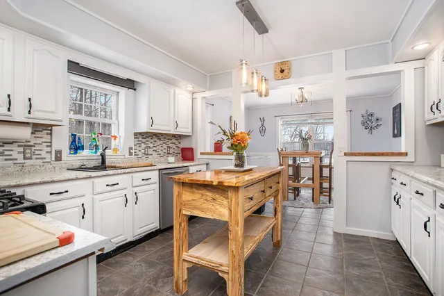 $675,000 | 300 Bethany Drive, Hastings, MI 49058