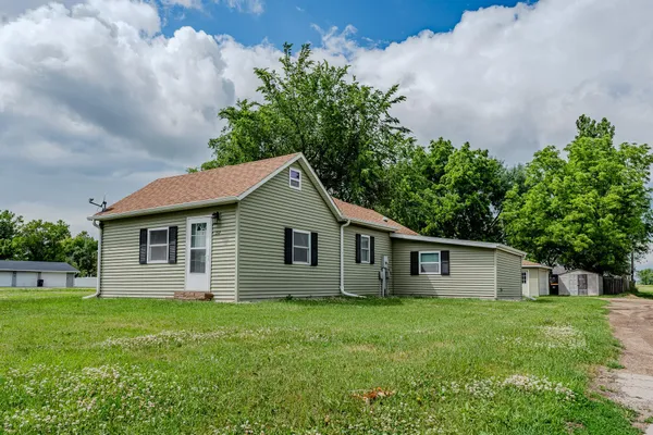 $209,000 | 212 3rd Street North, Casselton, ND 58012