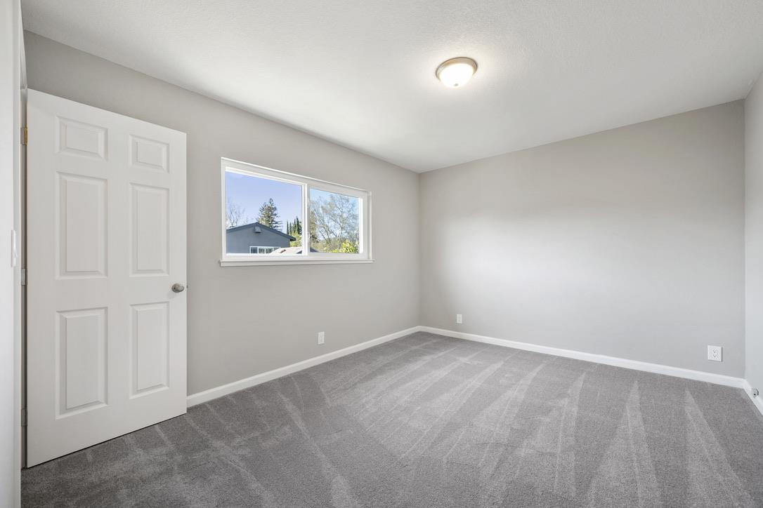 535 Hyde Park Drive San Jose, CA 95136 - Photo 19 of 28 an empty room with windows