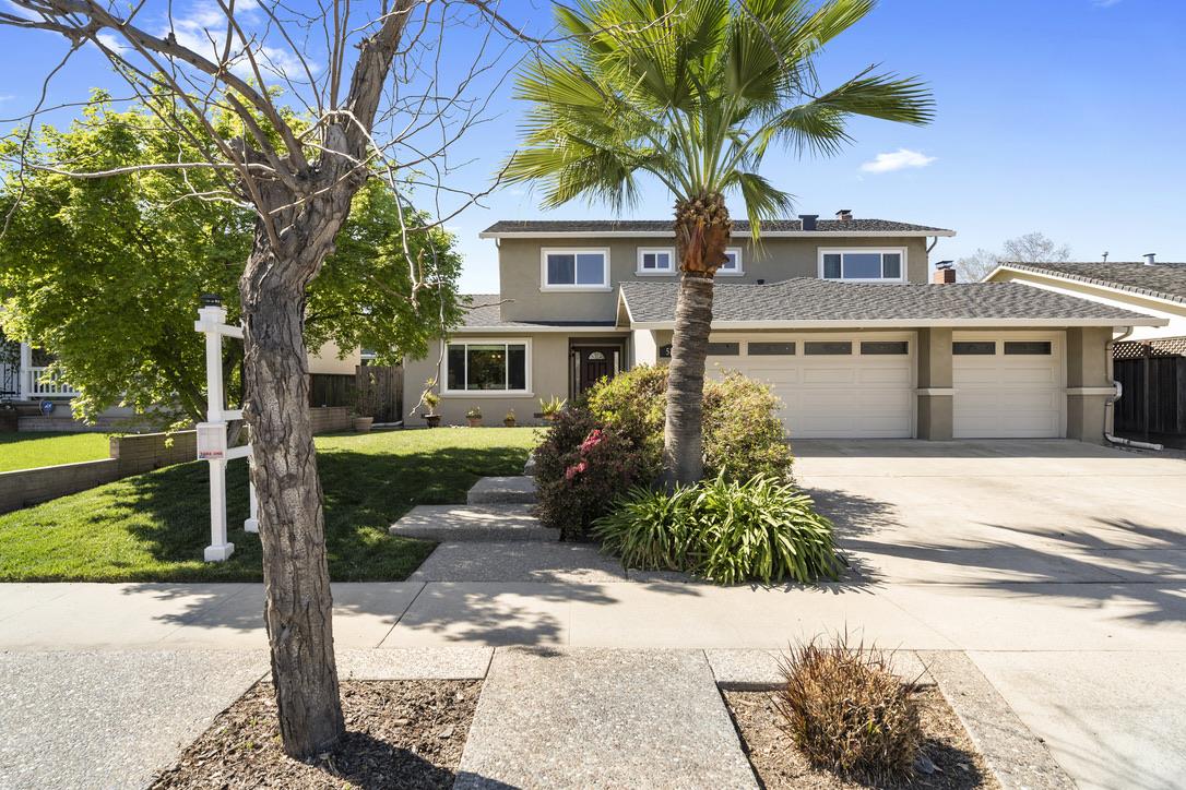 535 Hyde Park Drive San Jose, CA 95136 - Photo 2 of 28 a front view of a house with a garden