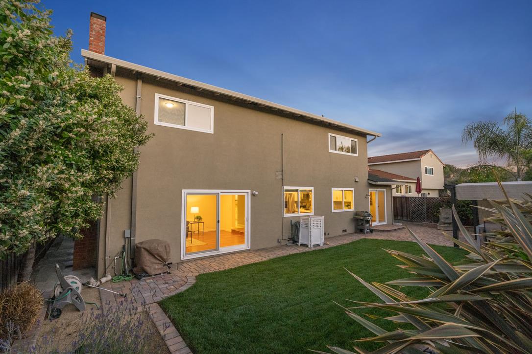 535 Hyde Park Drive San Jose, CA 95136 - Photo 23 of 28 a backyard of a house with seating space