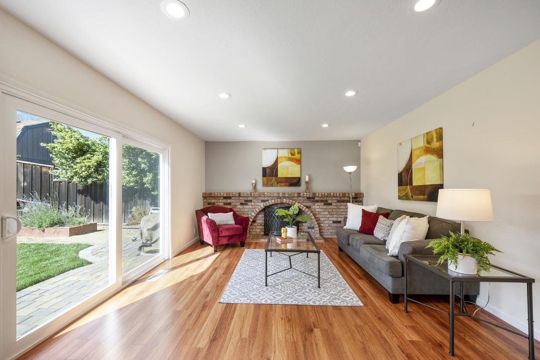 535 Hyde Park Drive San Jose, CA 95136 - Photo 10 of 28 a living room with furniture and a wooden floor
