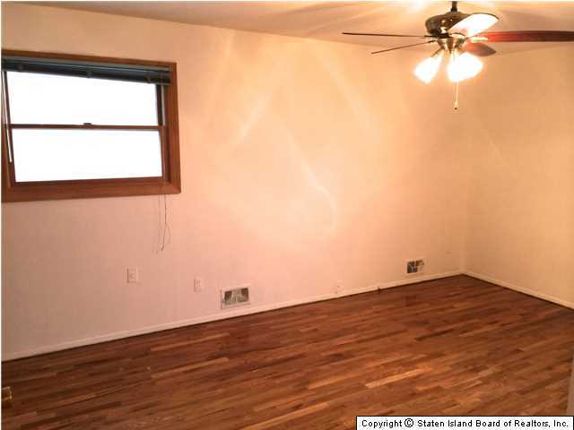 92 Middle Loop Road Staten Island, NY 10308 - Photo 16 of 20 Additional Photo