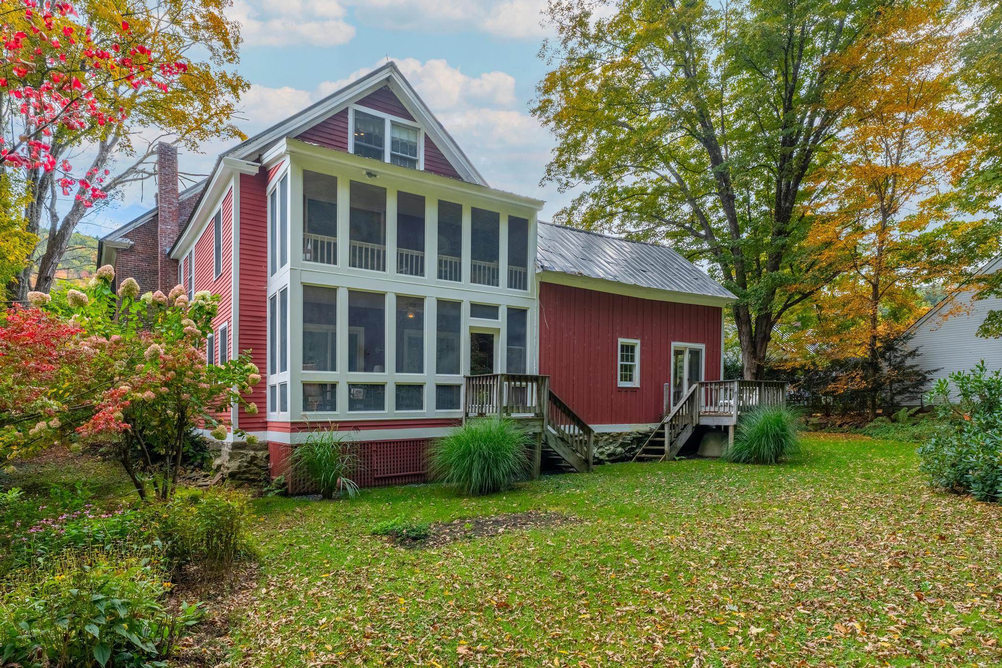 587 Highway 121 Grafton, VT 05146 - Photo 6 of 58