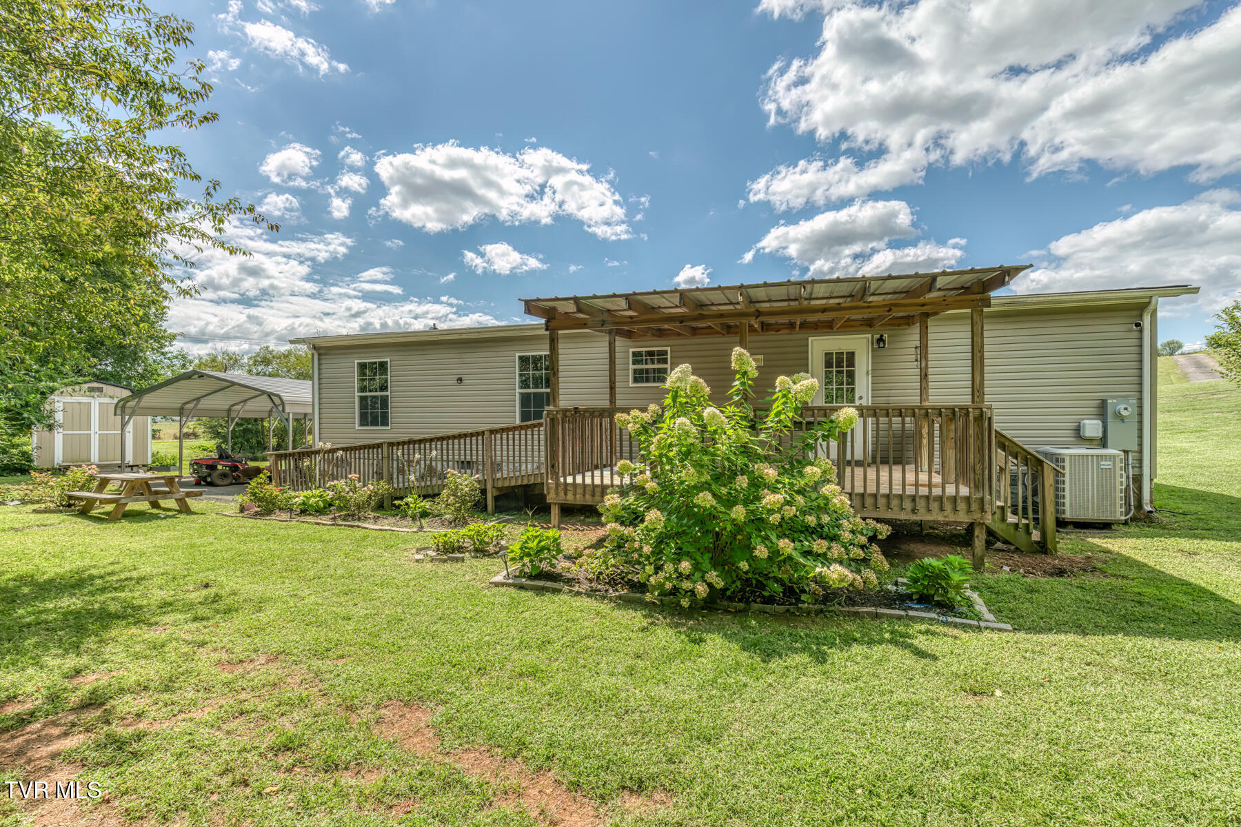 30 Ebenezer Loop Chuckey, TN 37641 - Photo 29 of 43 30 Ebenezer Loop-32