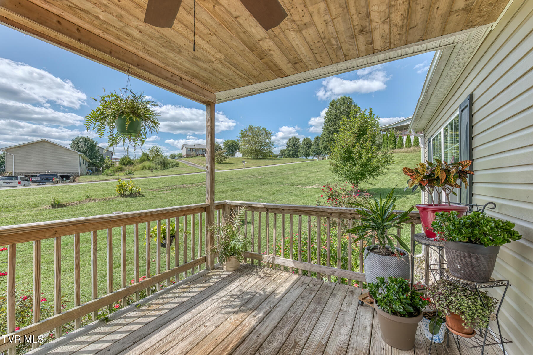 30 Ebenezer Loop Chuckey, TN 37641 - Photo 8 of 43 30 Ebenezer Loop-6