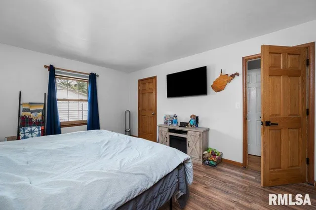 $189,900 | 2153 14th Street, Rock Island, IL 61201