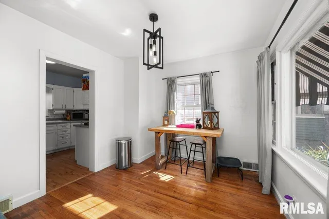 $189,900 | 2153 14th Street, Rock Island, IL 61201