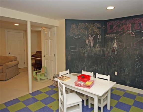 35 Pinecroft Road Weston, MA 02493 - Photo 11 of 17 a workspace with furniture and window