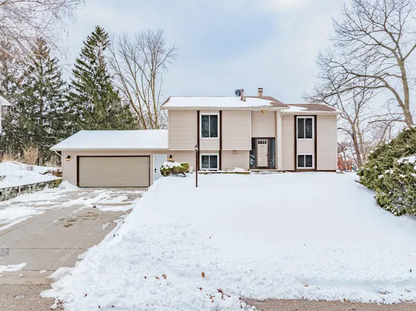 $424,900 | 110912 Von Hertzen Circle, Chaska, MN 55318