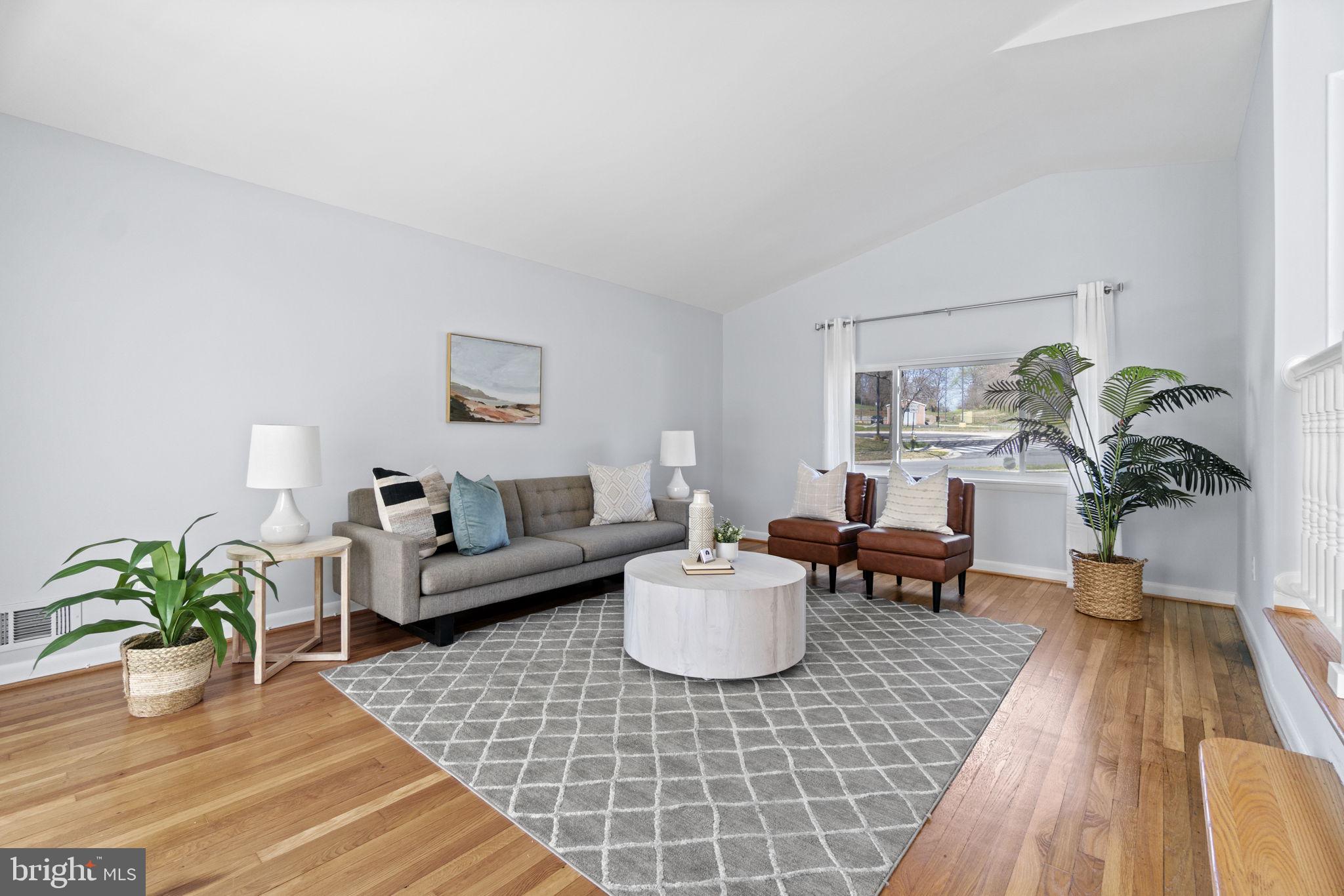 11410 Cloverhill Drive Silver Spring, MD 20902 - Photo 4 of 39