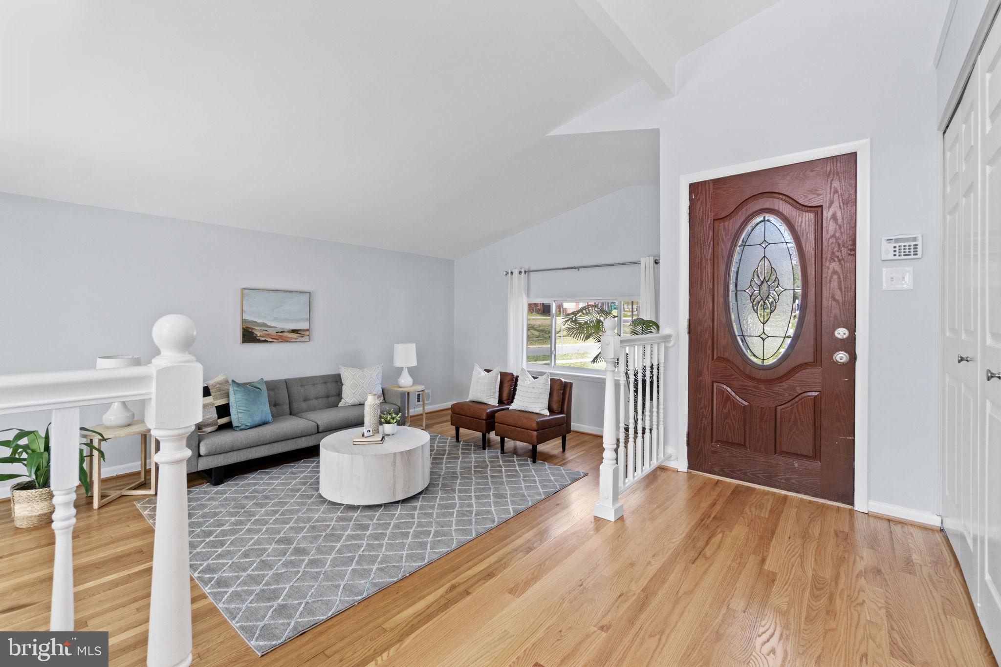 11410 Cloverhill Drive Silver Spring, MD 20902 - Photo 5 of 39 Foyer