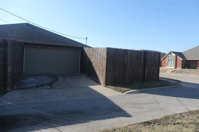 $2,800 | 4702 Mariner Drive, Rowlett, TX 75088