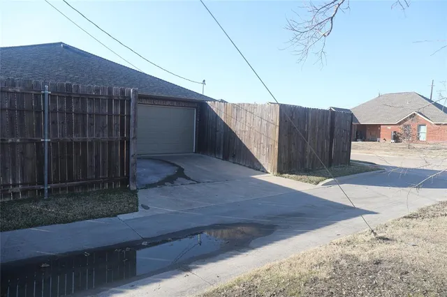 $2,800 | 4702 Mariner Drive, Rowlett, TX 75088