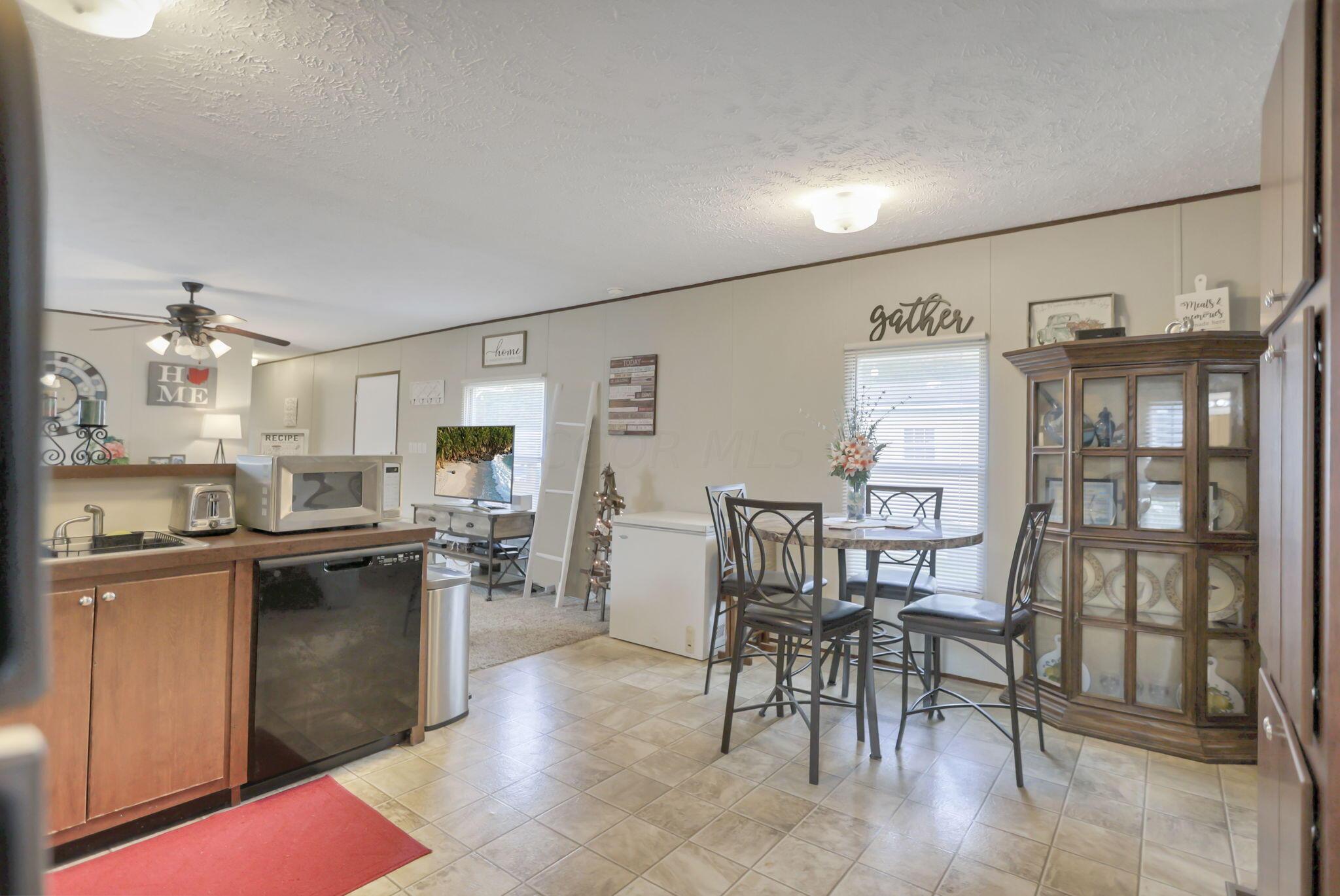 8764 National Road Southwest, Unit 143 Etna, OH 43062 - Photo 9 of 22 11-web-or-mls-BS5A6169