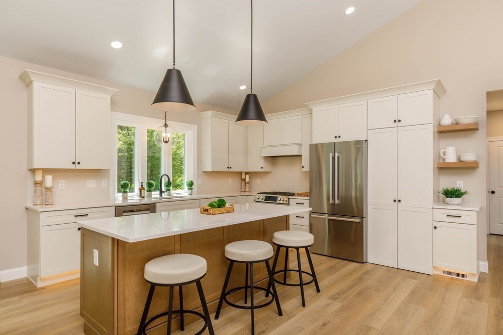 29 Sunset Road Westminster, MA 01473 - Photo 2 of 24