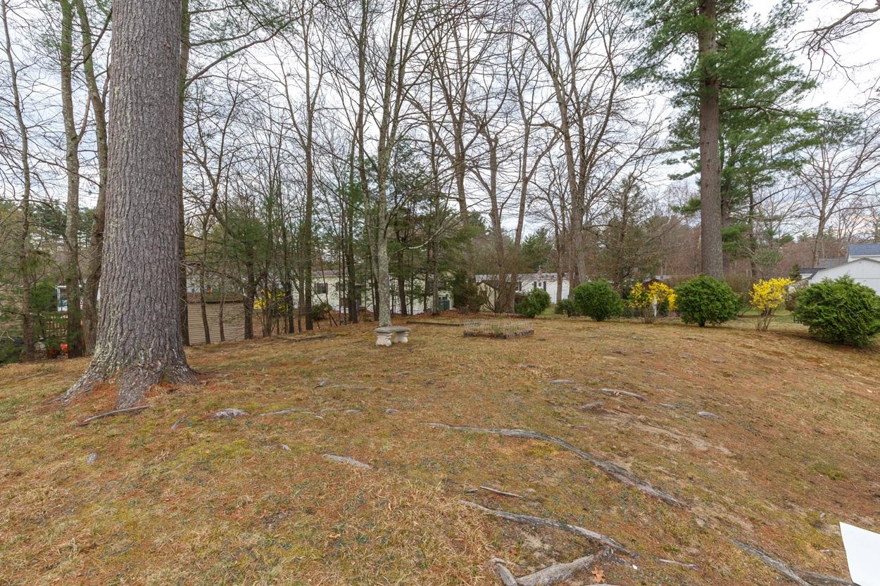 4 Clovercrest Drive Nashua, NH 03062 - Photo 38 of 55