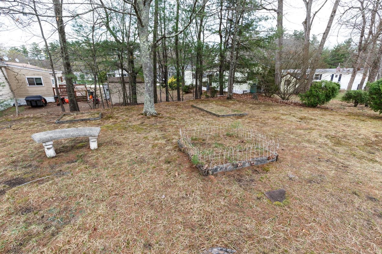 4 Clovercrest Drive Nashua, NH 03062 - Photo 39 of 55