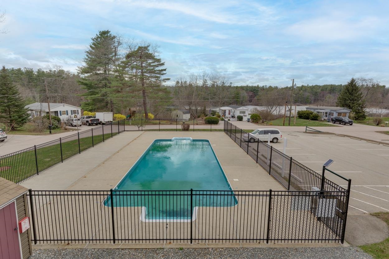 4 Clovercrest Drive Nashua, NH 03062 - Photo 40 of 55