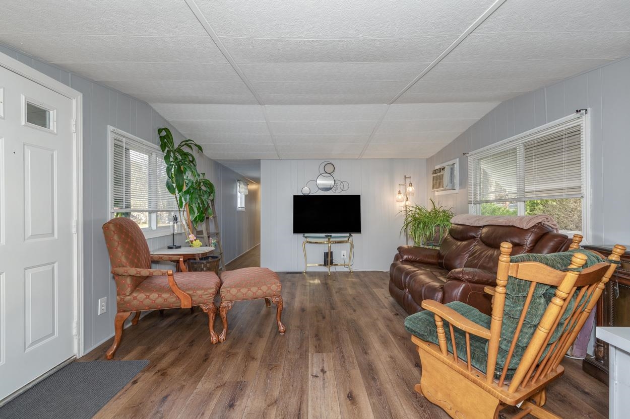 4 Clovercrest Drive Nashua, NH 03062 - Photo 7 of 55