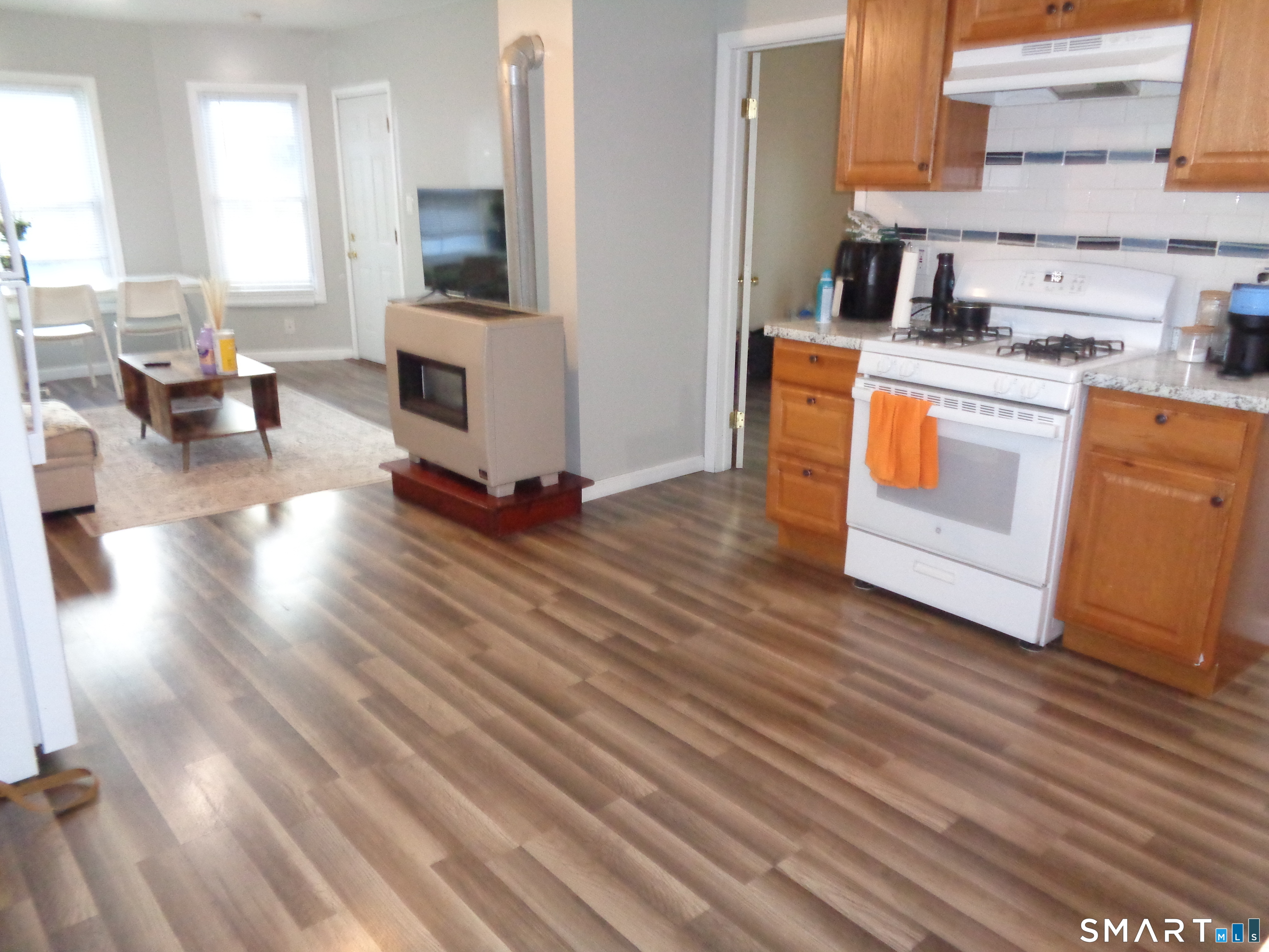 841 Highland Avenue Waterbury, CT 06708 - Photo 18 of 32