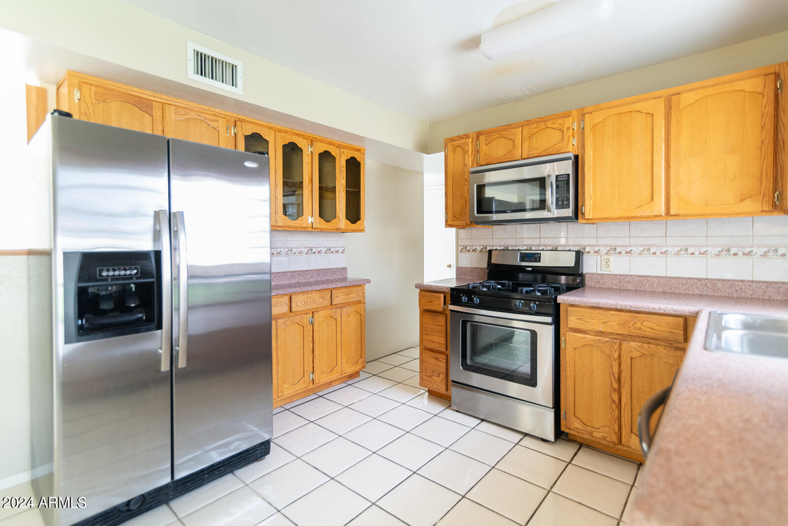 820 West Piedmont Road Phoenix, AZ 85041 - Photo 7 of 19 Piedmont-28