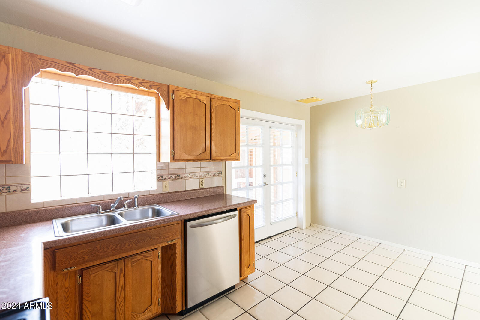 820 West Piedmont Road Phoenix, AZ 85041 - Photo 9 of 19 Piedmont-30