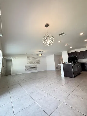 $2,200 | 39889 Harmon Grove Court, Zephyrhills, FL 33540