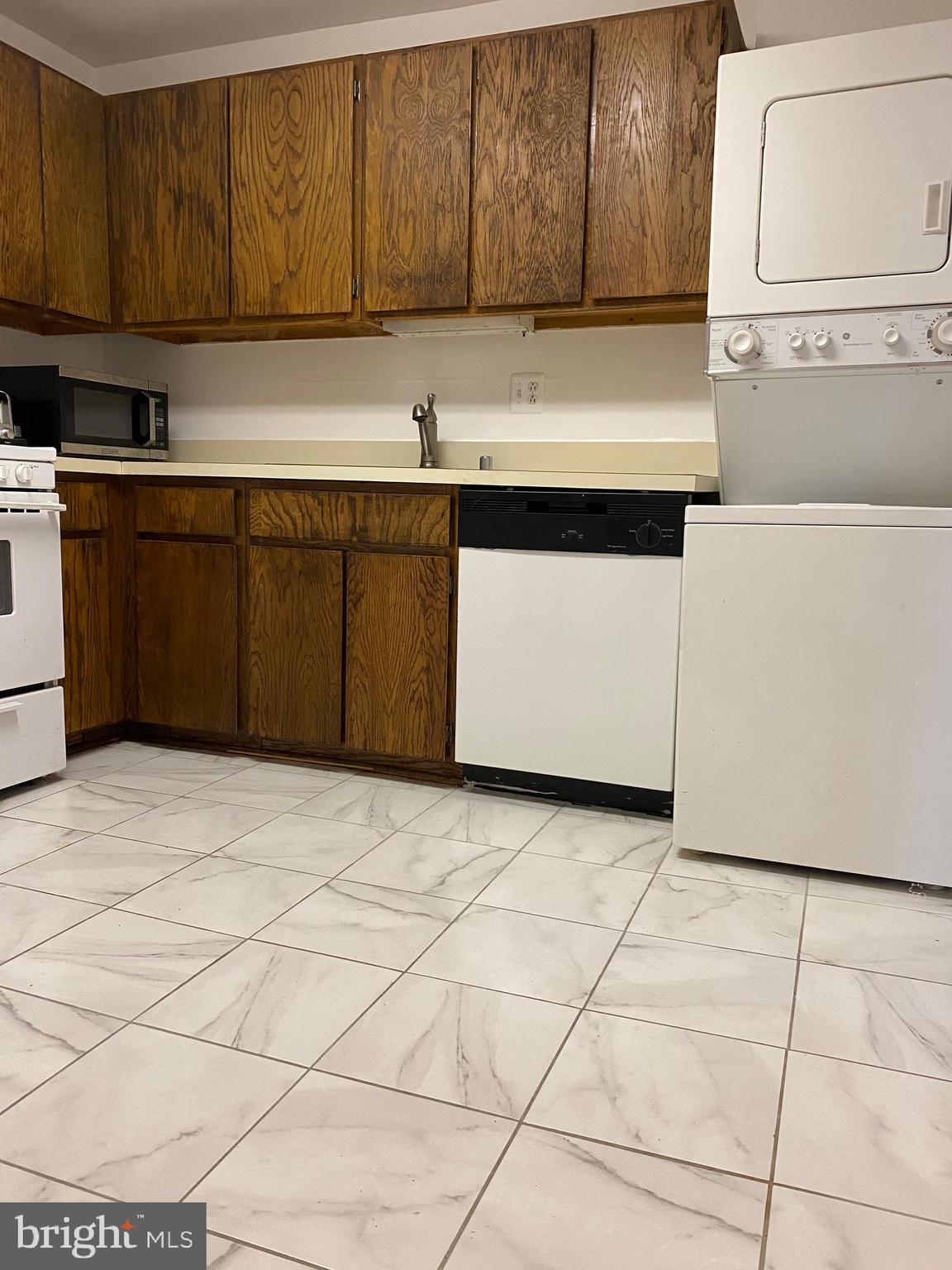 18722 Walkers Choice Road, Unit 3 Montgomery Village, MD 20886 - Photo 11 of 28
