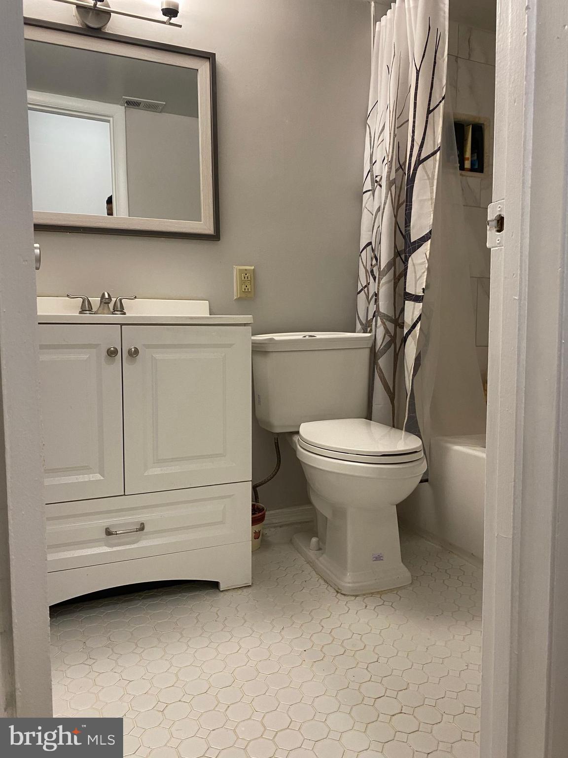 18722 Walkers Choice Road, Unit 3 Montgomery Village, MD 20886 - Photo 14 of 28
