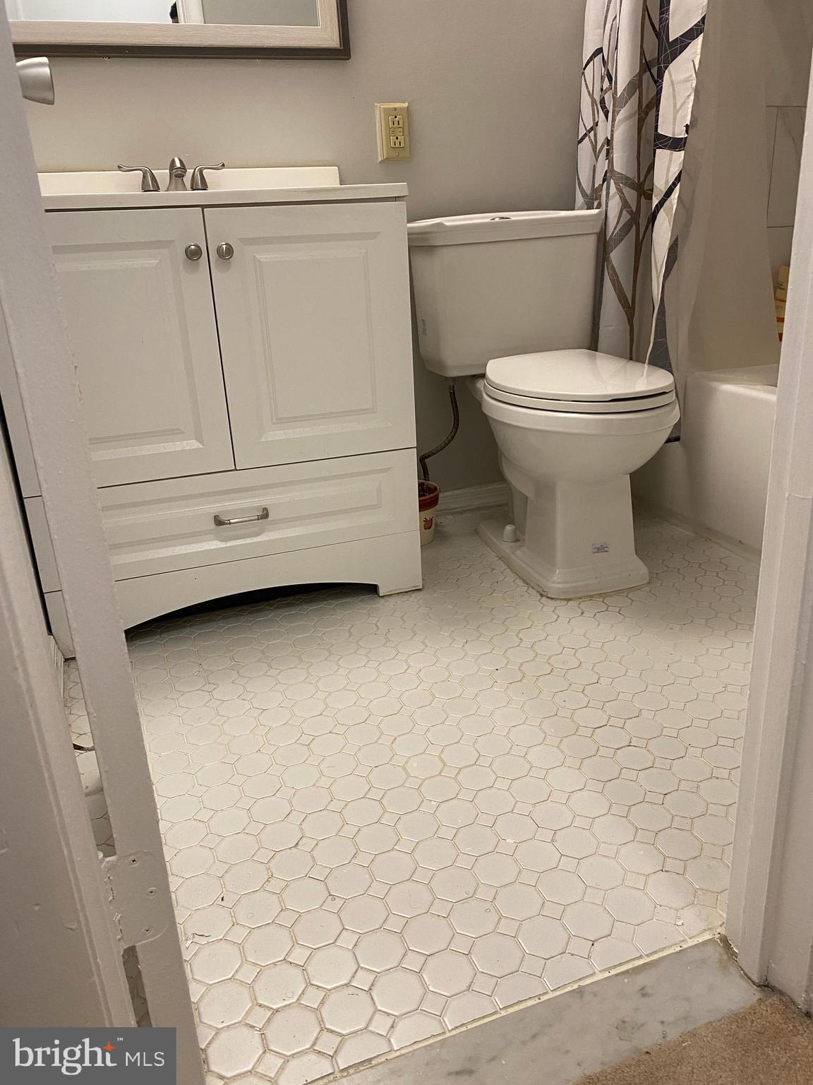 18722 Walkers Choice Road, Unit 3 Montgomery Village, MD 20886 - Photo 15 of 28