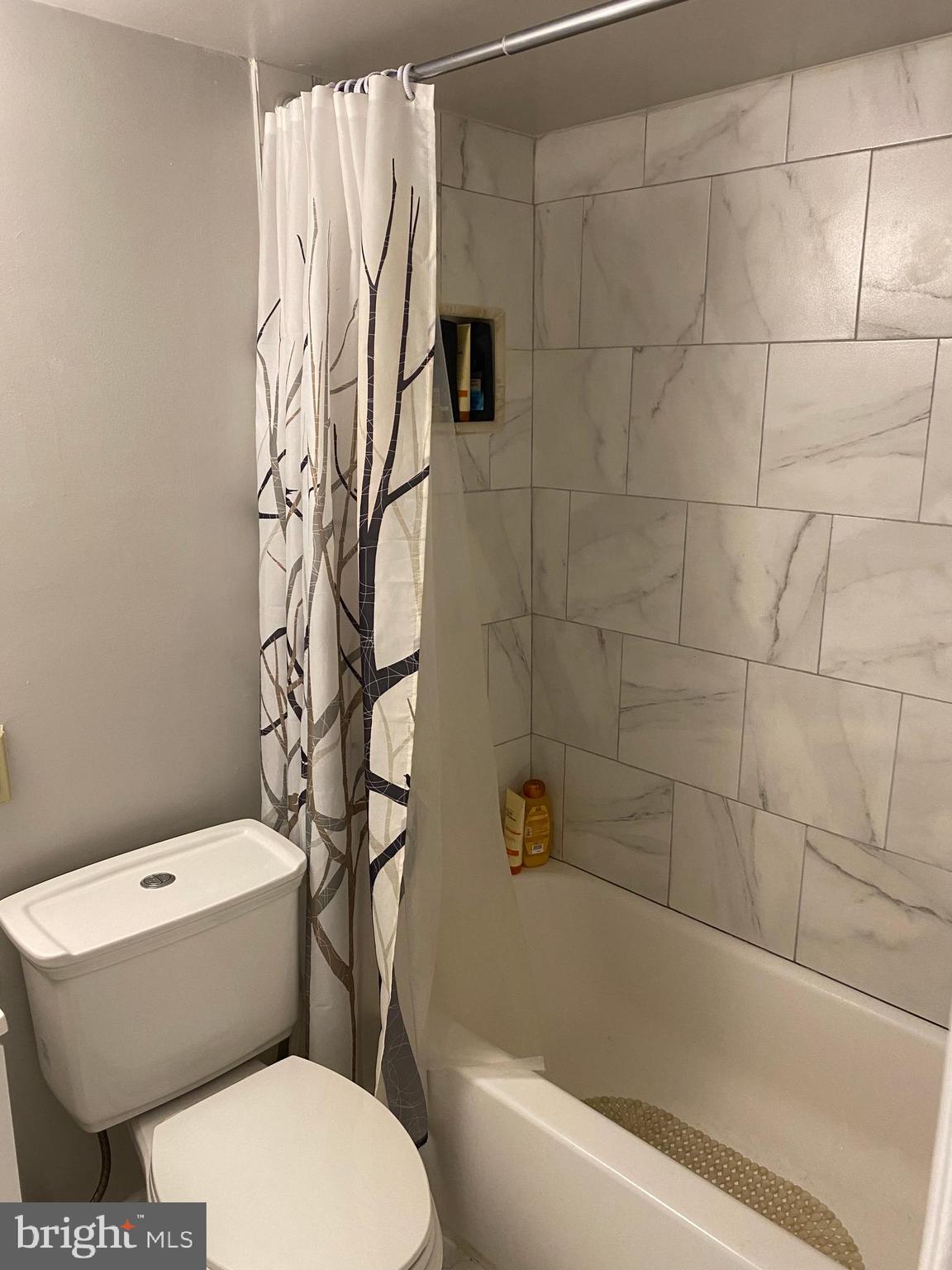 18722 Walkers Choice Road, Unit 3 Montgomery Village, MD 20886 - Photo 16 of 28