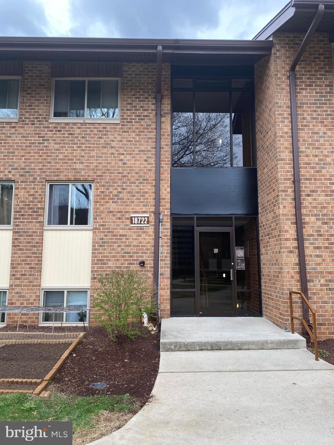 18722 Walkers Choice Road, Unit 3 Montgomery Village, MD 20886 - Photo 4 of 28