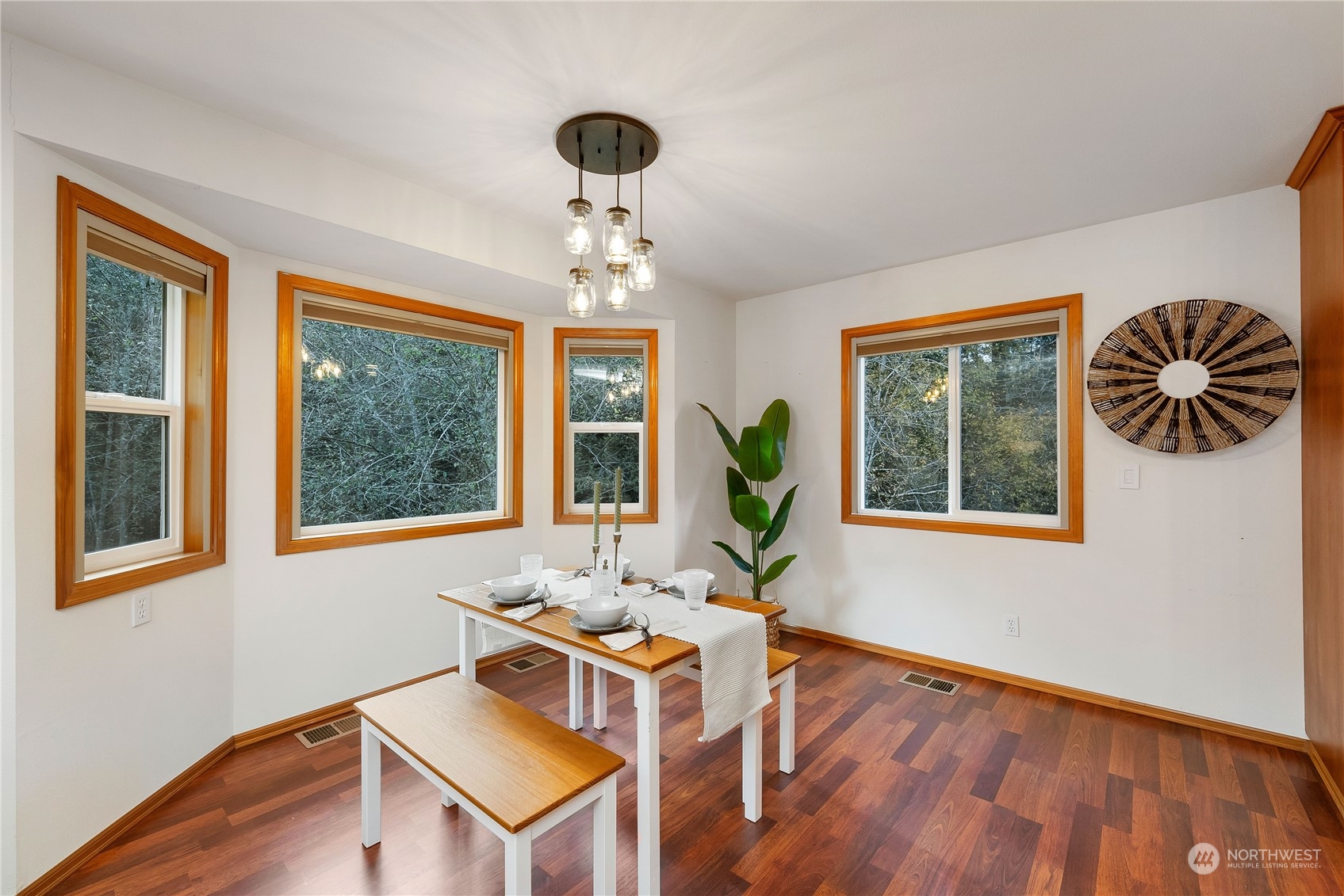 682 Southwest Birch Road Port Orchard, WA 98367 - Photo 12 of 40 Gallery Image 12
