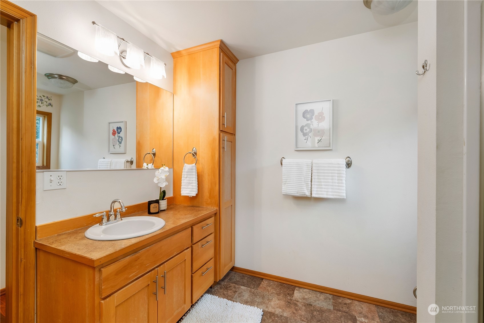 682 Southwest Birch Road Port Orchard, WA 98367 - Photo 20 of 40 Gallery Image 20