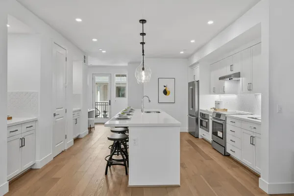 $1,088,000 | Oak Circle, Walnut Creek, CA 94597
