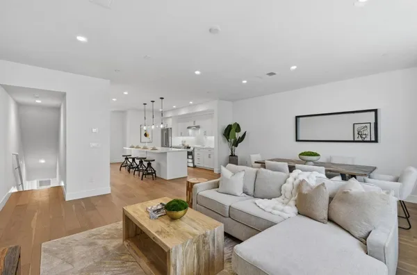 $1,088,000 | Oak Circle, Walnut Creek, CA 94597
