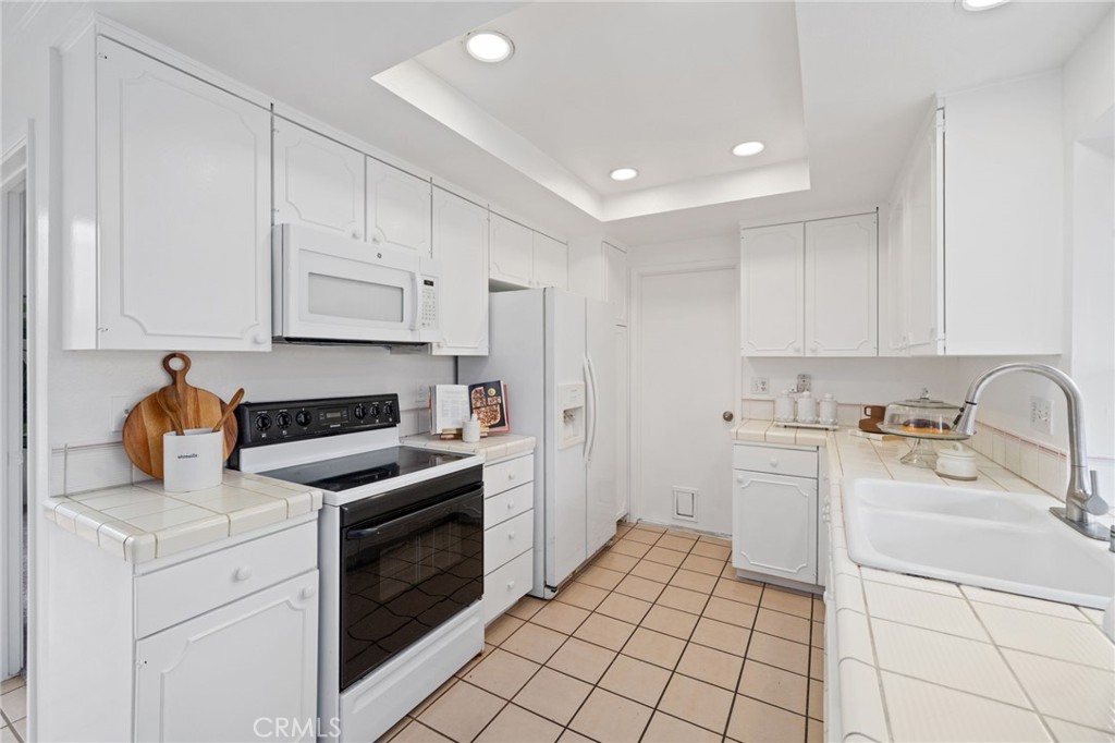 2181 Maple Court Tustin, CA 92780 - Photo 25 of 29