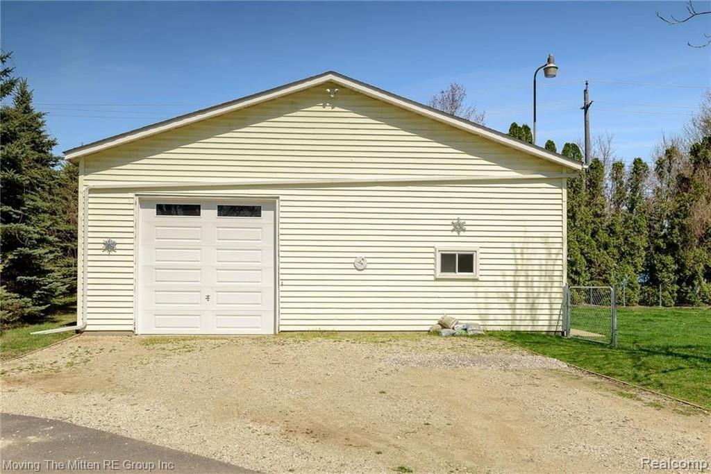 45850 Hull Road Belleville, MI 48111 - Photo 35 of 59