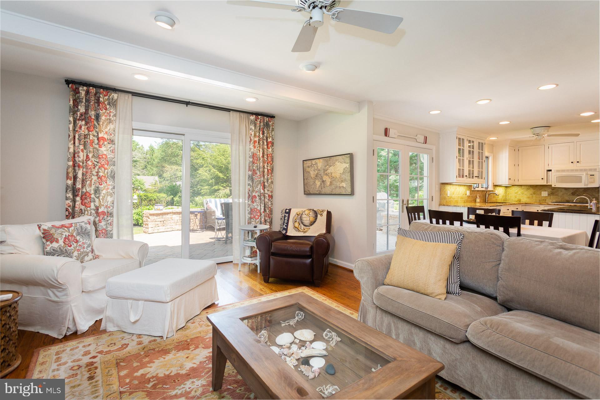 717 Burnley Road Wilmington, DE 19803 - Photo 13 of 38 Family room with access to patio