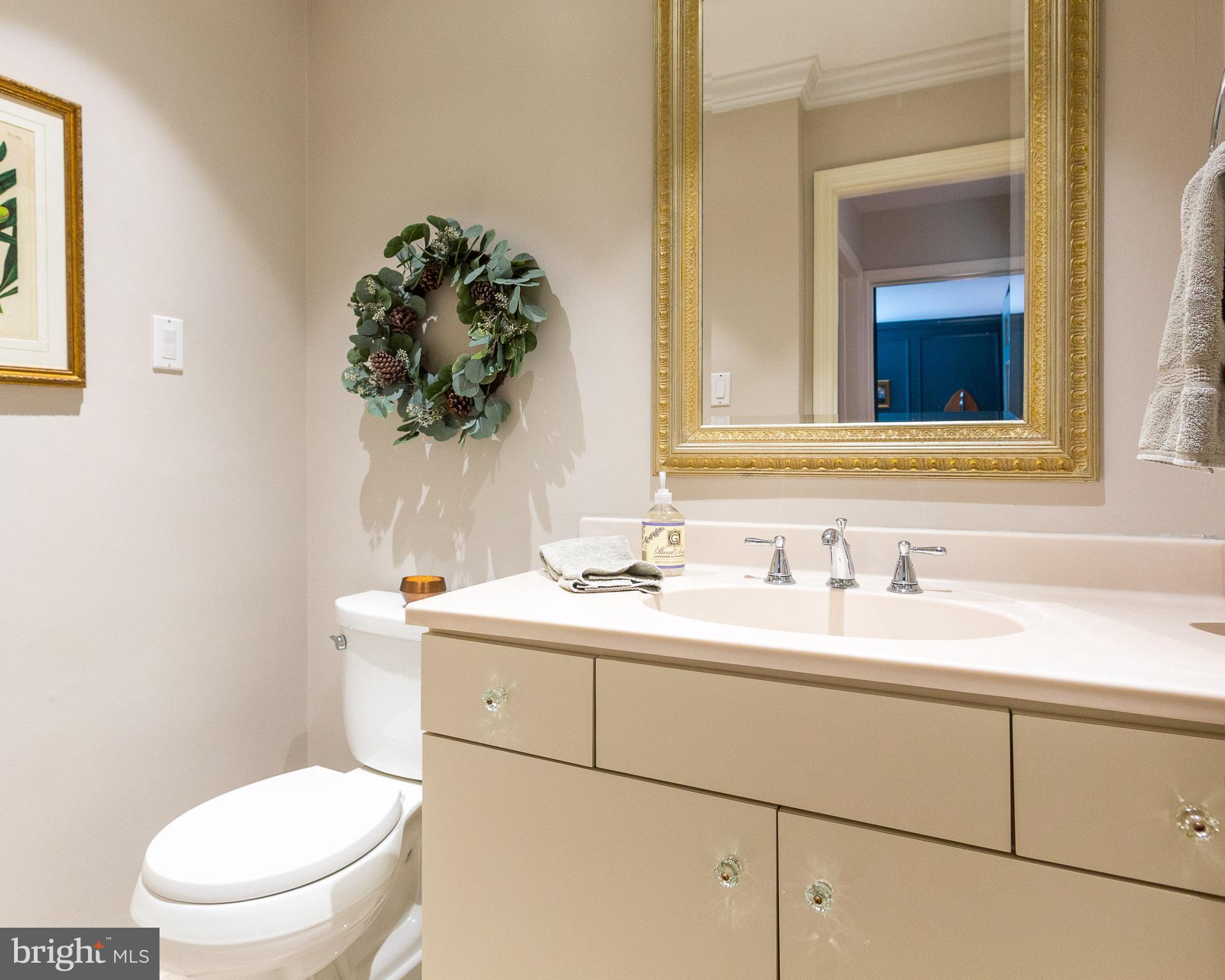 717 Burnley Road Wilmington, DE 19803 - Photo 24 of 38 Powder room
