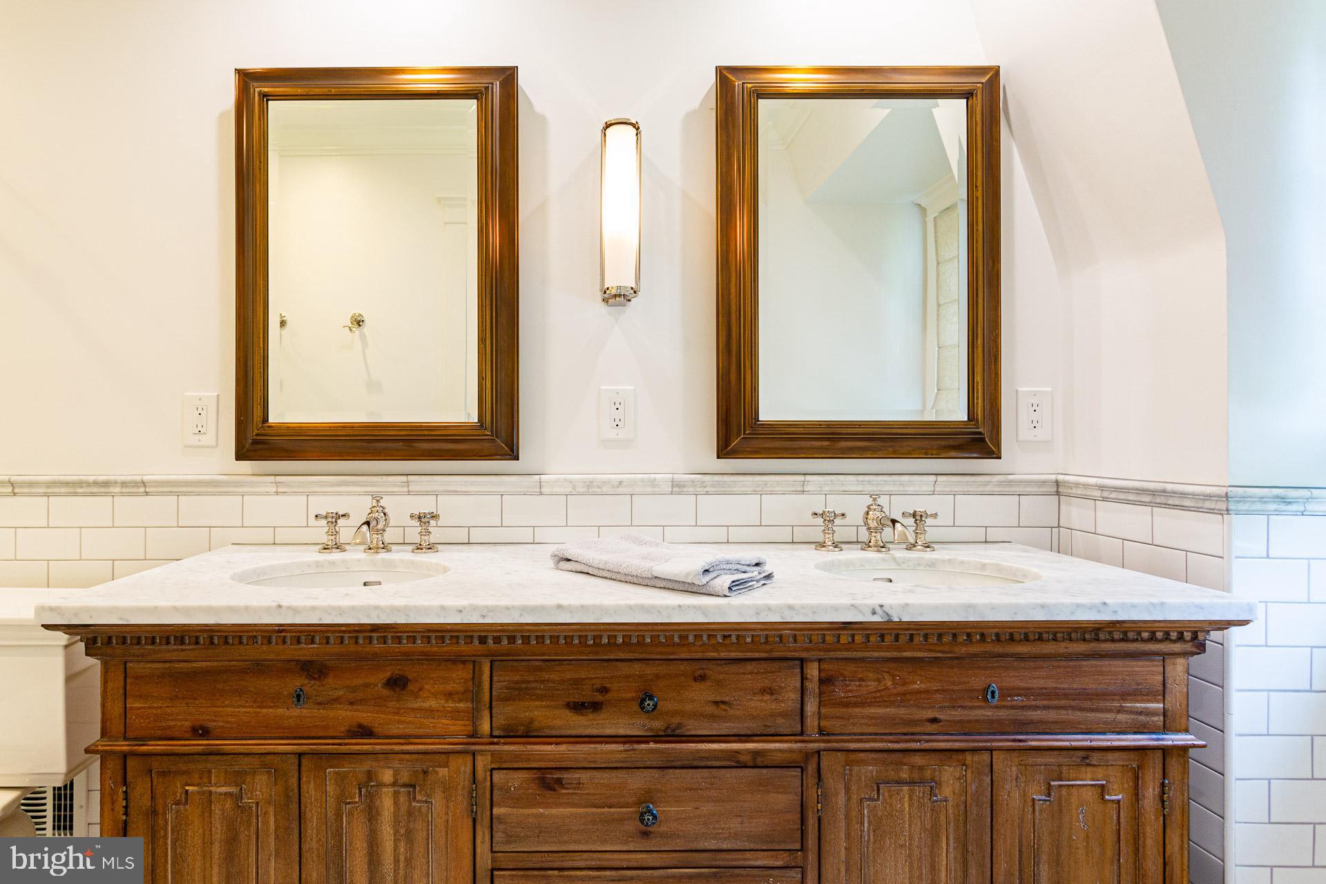 717 Burnley Road Wilmington, DE 19803 - Photo 26 of 38 Master bathroom
