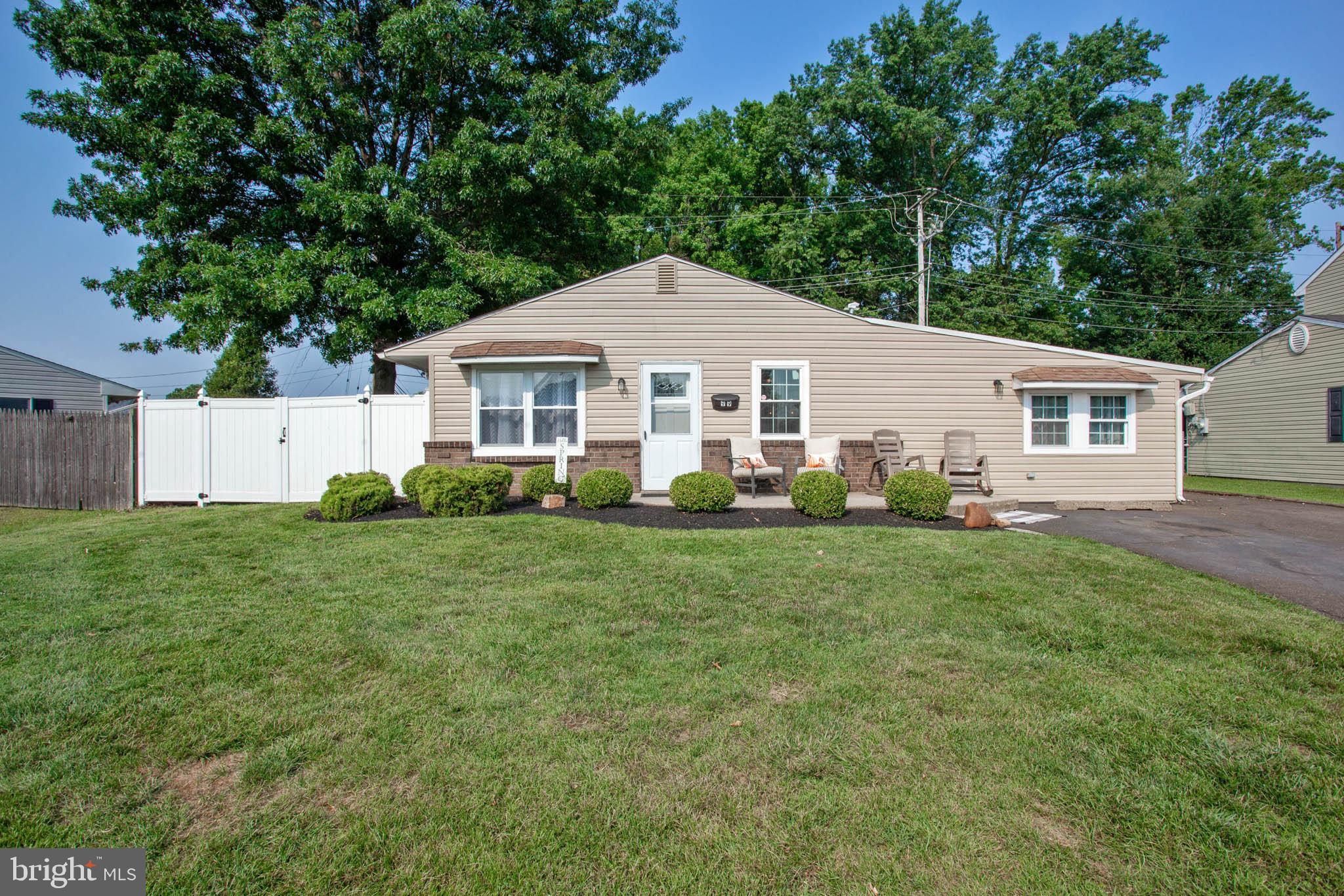 99 Border Rock Road Levittown, PA 19057 - Photo 1 of 30 Gallery Image 1